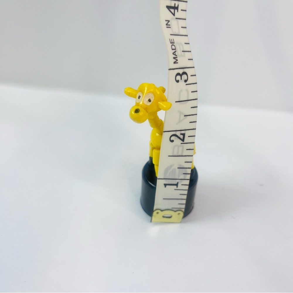 Vintage 1970s Yellow Cow Puppet Toy Made in Hong Kong Hard Plastic - Picture 6 of 8